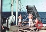 Standbild amerikanische Soldaten Pazifik, 1945, aus Sekunde 28 historischem Filmmaterial Videoclip 65675058920