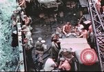 Immagine di Soldati americani Oceano Pacifico, 1945, secondo 55 filmato di repertorio 65675058921