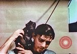 Standbild amerikanische Soldaten Pazifik, 1945, aus Sekunde 13 historischem Filmmaterial Videoclip 65675058922