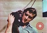 Standbild amerikanische Soldaten Pazifik, 1945, aus Sekunde 25 historischem Filmmaterial Videoclip 65675058922