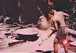 Immagine di Civili filippini Manila Filippine, 1945, secondo 15 filmato di repertorio 65675058930