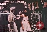 Immagine di Civili filippini Manila Filippine, 1945, secondo 23 filmato di repertorio 65675058930