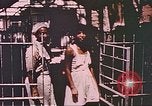 Immagine di Civili filippini Manila Filippine, 1945, secondo 24 filmato di repertorio 65675058930