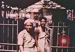 Immagine di Civili filippini Manila Filippine, 1945, secondo 25 filmato di repertorio 65675058930