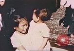 Immagine di Civili filippini Manila Filippine, 1945, secondo 12 filmato di repertorio 65675058931