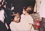Immagine di Civili filippini Manila Filippine, 1945, secondo 14 filmato di repertorio 65675058931