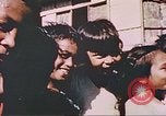 Immagine di Civili filippini Manila Filippine, 1945, secondo 26 filmato di repertorio 65675058931