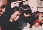 Immagine di Civili filippini Manila Filippine, 1945, secondo 27 filmato di repertorio 65675058931