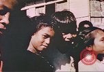 Immagine di Civili filippini Manila Filippine, 1945, secondo 28 filmato di repertorio 65675058931