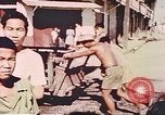 Immagine di Civili filippini Manila Filippine, 1945, secondo 35 filmato di repertorio 65675058931