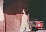 Immagine di Civili filippini Manila Filippine, 1945, secondo 42 filmato di repertorio 65675058931