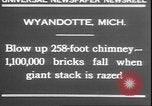 Standbild Schornstein fällt Wyandotte Michigan USA, 1930, aus Sekunde 4 historischem Filmmaterial Videoclip 65675058942