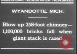 Standbild Schornstein fällt Wyandotte Michigan USA, 1930, aus Sekunde 5 historischem Filmmaterial Videoclip 65675058942