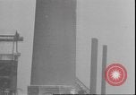 Standbild Schornstein fällt Wyandotte Michigan USA, 1930, aus Sekunde 12 historischem Filmmaterial Videoclip 65675058942