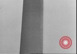 Standbild Schornstein fällt Wyandotte Michigan USA, 1930, aus Sekunde 15 historischem Filmmaterial Videoclip 65675058942