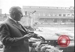 Standbild Schornstein fällt Wyandotte Michigan USA, 1930, aus Sekunde 27 historischem Filmmaterial Videoclip 65675058942