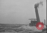 Standbild Schornstein fällt Wyandotte Michigan USA, 1930, aus Sekunde 33 historischem Filmmaterial Videoclip 65675058942