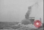 Standbild Schornstein fällt Wyandotte Michigan USA, 1930, aus Sekunde 35 historischem Filmmaterial Videoclip 65675058942