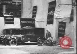 Standbild Stunts auf Fahrräder Berlin Deutschland, 1930, aus Sekunde 41 historischem Filmmaterial Videoclip 65675058945