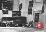 Standbild Stunts auf Fahrräder Berlin Deutschland, 1930, aus Sekunde 42 historischem Filmmaterial Videoclip 65675058945