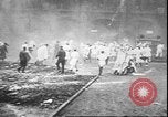 Standbild Studenten clash Liverpool England, 1931, aus Sekunde 32 historischem Filmmaterial Videoclip 65675058955