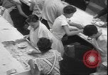 Standbild größte Erdbeere Gebäck Lebanon Oregon USA, 1935, aus Sekunde 30 historischem Filmmaterial Videoclip 65675058967