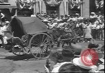 Standbild Parade Auburn California USA, 1935, aus Sekunde 52 historischem Filmmaterial Videoclip 65675058973