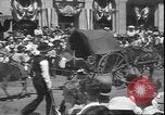 Standbild Parade Auburn California USA, 1935, aus Sekunde 54 historischem Filmmaterial Videoclip 65675058973