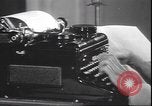 Image Tangora taper 141 mots Albert par minute Chicago Illinois USA, 1937, de la seconde 23 séquences d'archives historiques vidéo 65675058989