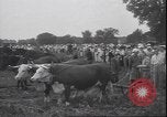 Image charrue en acier trempé Grand Detour Illinois USA, 1937, de la seconde 8 séquences d'archives historiques vidéo 65675058992