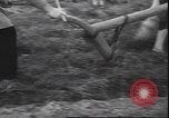 Image charrue en acier trempé Grand Detour Illinois USA, 1937, de la seconde 15 séquences d'archives historiques vidéo 65675058992