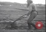 Image charrue en acier trempé Grand Detour Illinois USA, 1937, de la seconde 23 séquences d'archives historiques vidéo 65675058992