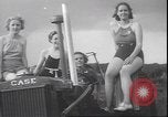 Image charrue en acier trempé Grand Detour Illinois USA, 1937, de la seconde 33 séquences d'archives historiques vidéo 65675058992