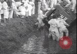Image Stunt Show Shanghai la Chine, 1937, de la seconde 24 séquences d'archives historiques vidéo 65675058993