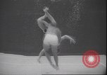 Immagine di Wrestling subacqueo Palm Springs California USA, 1939, secondo 22 filmato di repertorio 65675059010