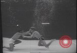Immagine di Wrestling subacqueo Palm Springs California USA, 1939, secondo 27 filmato di repertorio 65675059010