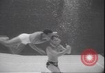 Immagine di Wrestling subacqueo Palm Springs California USA, 1939, secondo 34 filmato di repertorio 65675059010