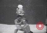 Immagine di Wrestling subacqueo Palm Springs California USA, 1939, secondo 45 filmato di repertorio 65675059010