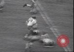 Standbild Football Game Evanston Illinois USA, 1940, aus Sekunde 25 historischem Filmmaterial Videoclip 65675059026