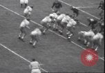 Standbild Football Game Evanston Illinois USA, 1940, aus Sekunde 35 historischem Filmmaterial Videoclip 65675059026