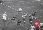 Standbild Football Game Evanston Illinois USA, 1940, aus Sekunde 40 historischem Filmmaterial Videoclip 65675059026