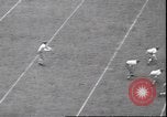 Standbild Football Game Evanston Illinois USA, 1940, aus Sekunde 43 historischem Filmmaterial Videoclip 65675059026