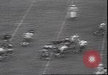 Standbild Football Game Evanston Illinois USA, 1940, aus Sekunde 45 historischem Filmmaterial Videoclip 65675059026