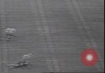 Standbild Football Game Evanston Illinois USA, 1940, aus Sekunde 46 historischem Filmmaterial Videoclip 65675059026
