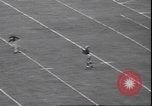 Standbild Football Game Evanston Illinois USA, 1940, aus Sekunde 48 historischem Filmmaterial Videoclip 65675059026