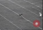 Standbild Football Game Evanston Illinois USA, 1940, aus Sekunde 49 historischem Filmmaterial Videoclip 65675059026