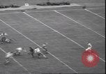 Standbild Football Game Evanston Illinois USA, 1940, aus Sekunde 51 historischem Filmmaterial Videoclip 65675059026