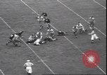 Standbild Football Game Evanston Illinois USA, 1940, aus Sekunde 53 historischem Filmmaterial Videoclip 65675059026