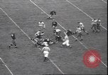Standbild Football Game Evanston Illinois USA, 1940, aus Sekunde 54 historischem Filmmaterial Videoclip 65675059026