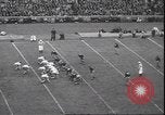 Standbild Football Game Evanston Illinois USA, 1940, aus Sekunde 57 historischem Filmmaterial Videoclip 65675059026
